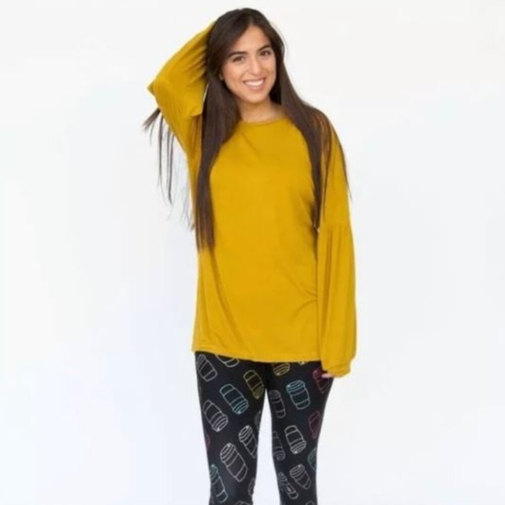 NWT Agnes & Dora Raglan Long Sleeve Tee in Mustard